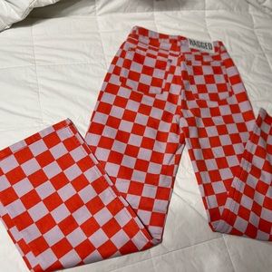 Brand new (w/tags) Ragged jeans. Size 24